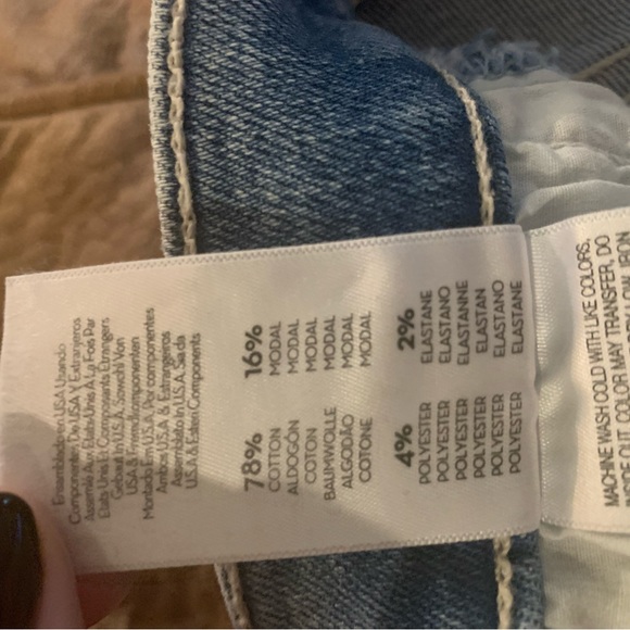 MOTHER JEANS. Insider Crop Step Fray. Love in a boat. - Picture 8 of 8